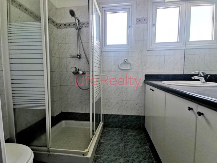 Image No.19-5 Bed House for sale