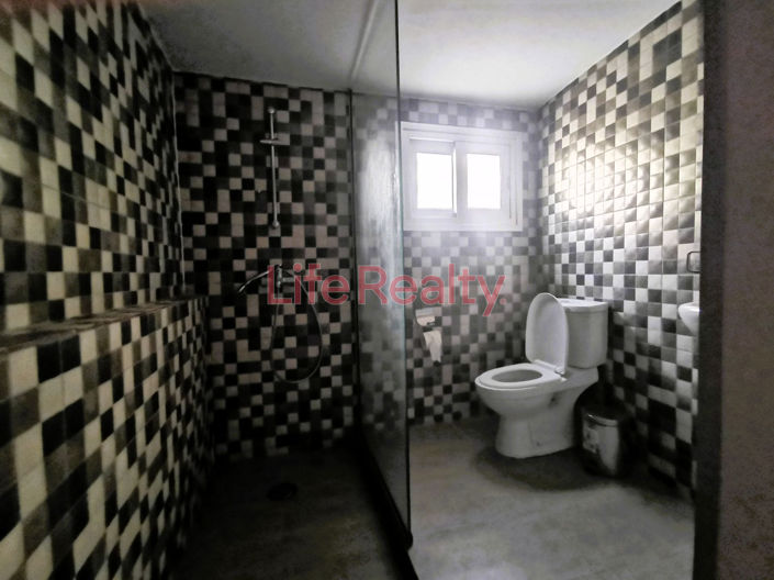 Image No.24-5 Bed House for sale