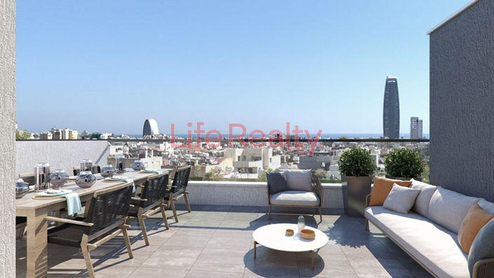 Image No.17-10 Bed Property for sale