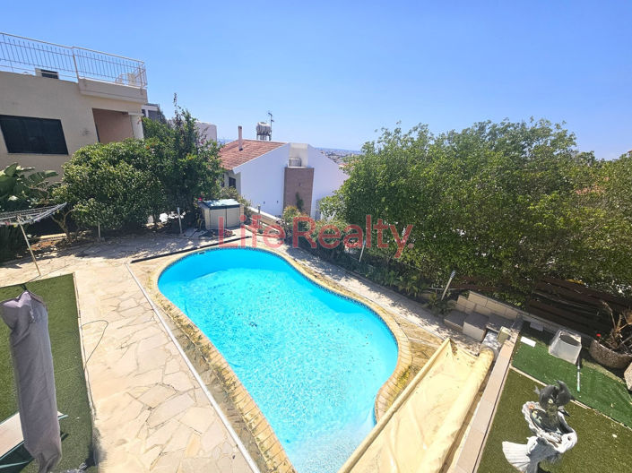 Image No.3-Maison de 5 chambres à vendre à Limassol