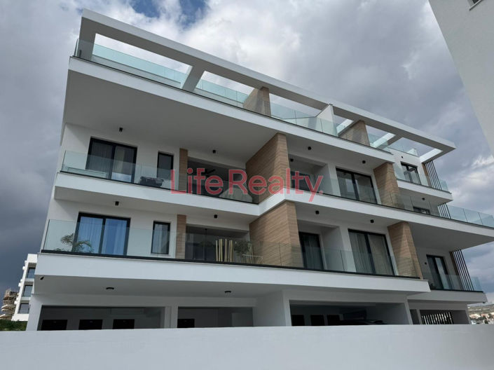 Image No.1-3 Bed Apartment for sale