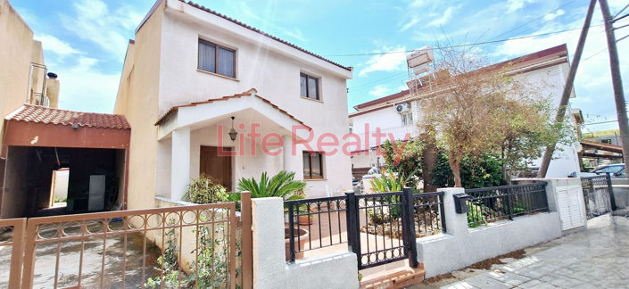 Image No.1-3 Bed House for sale