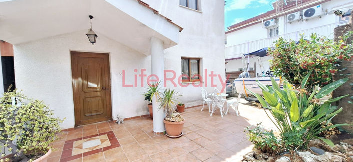 Image No.3-3 Bed House for sale