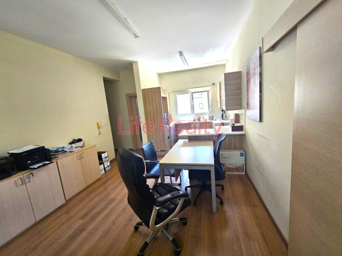 Image No.3-Appartement de 2 chambres à vendre à Mesa Geitonia