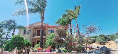 1 - Kolossi, Maison