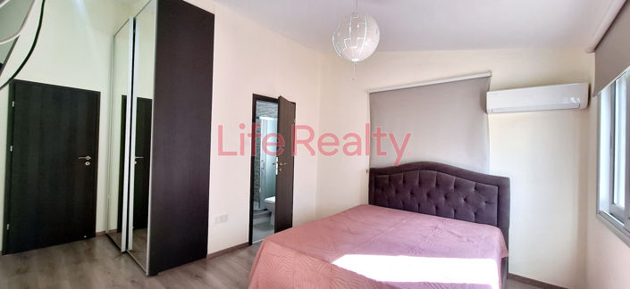 Image No.8-3 Bed House for sale