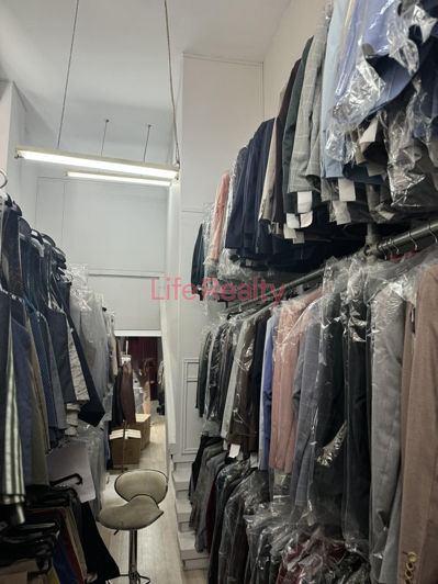 Image No.2-Commercial à vendre à Mesa Geitonia