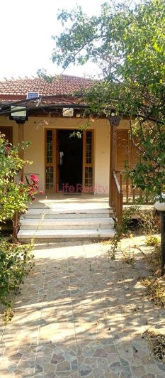 Image No.1-3 Bed House for sale
