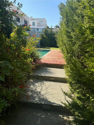 Image No.7-5 Bed House for sale