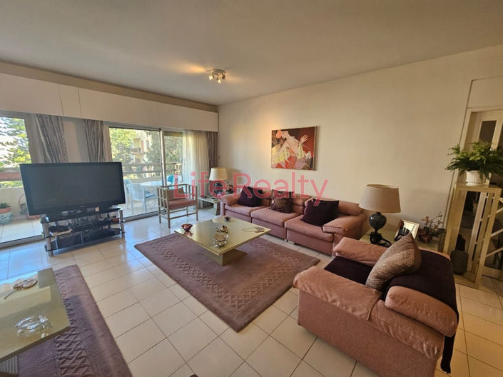 Image No.3-Appartement de 4 chambres à vendre à Agios Athanasios