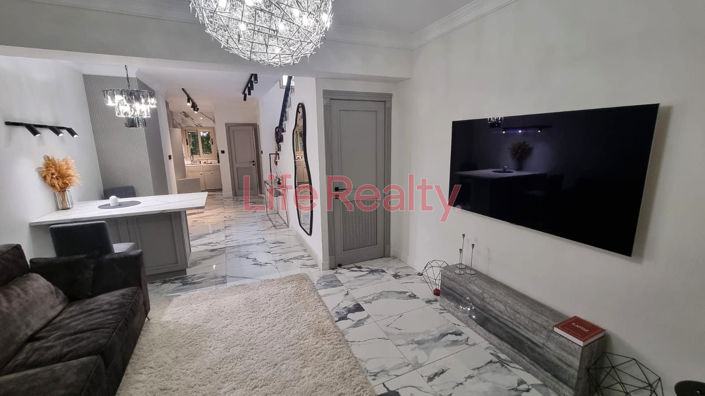 Image No.2-Appartement de 2 chambres à vendre à Germasogeia