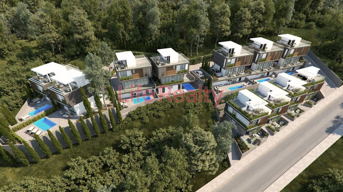 Image No.1-4 Bed House for sale