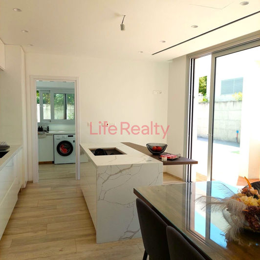 Image No.4-Maison de 4 chambres à vendre à Palodeia