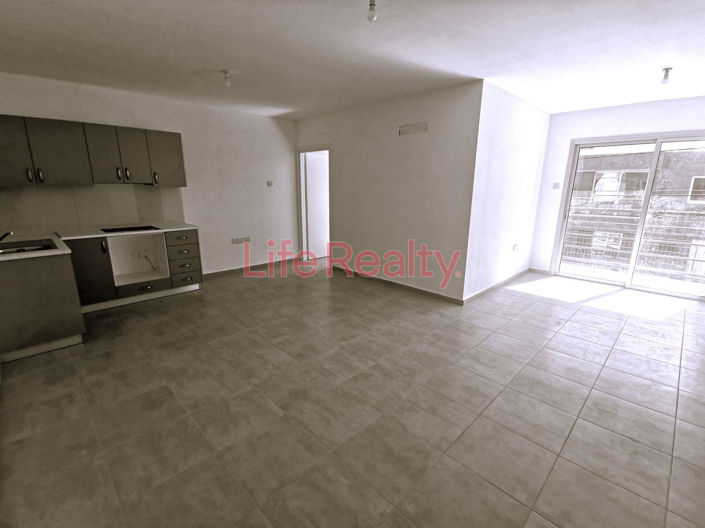 Image No.2-9 Bed Property for sale