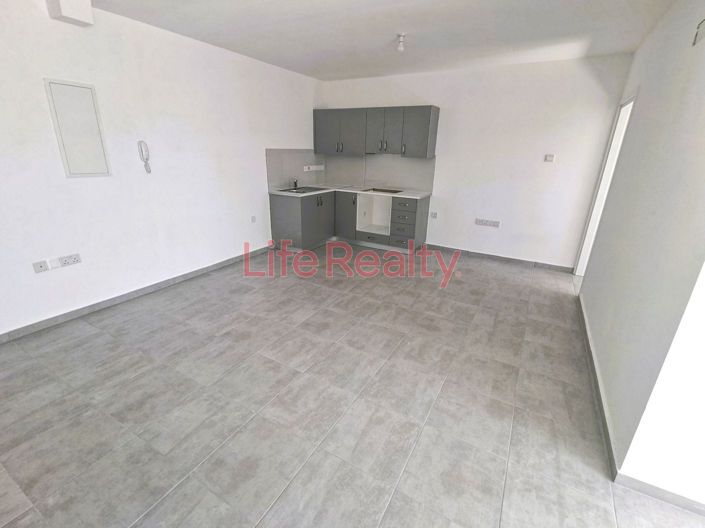 Image No.5-9 Bed Property for sale