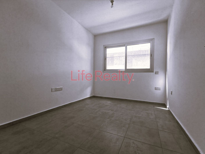 Image No.8-9 Bed Property for sale