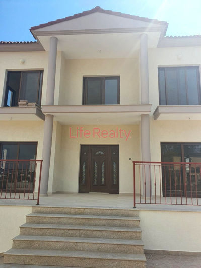 Image No.21-5 Bed House for sale