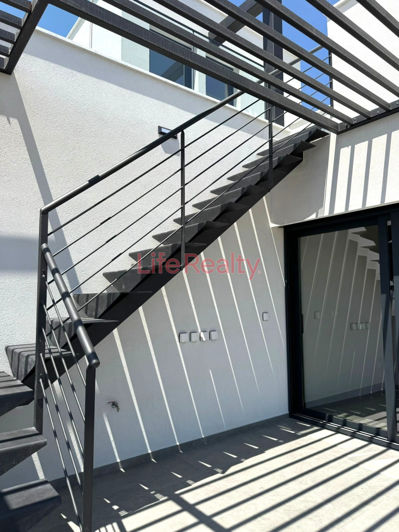 Image No.22-3 Bed Apartment for sale