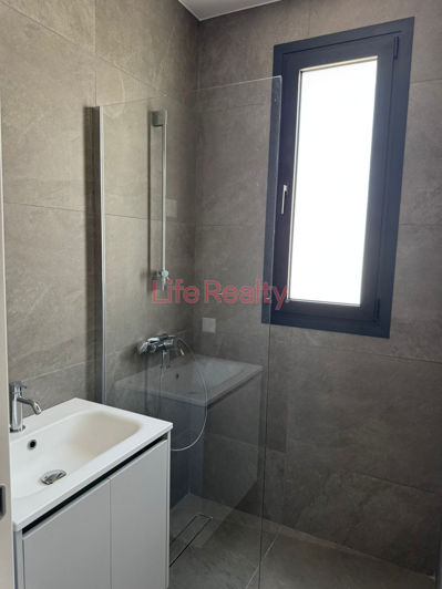 Image No.18-3 Bed Apartment for sale