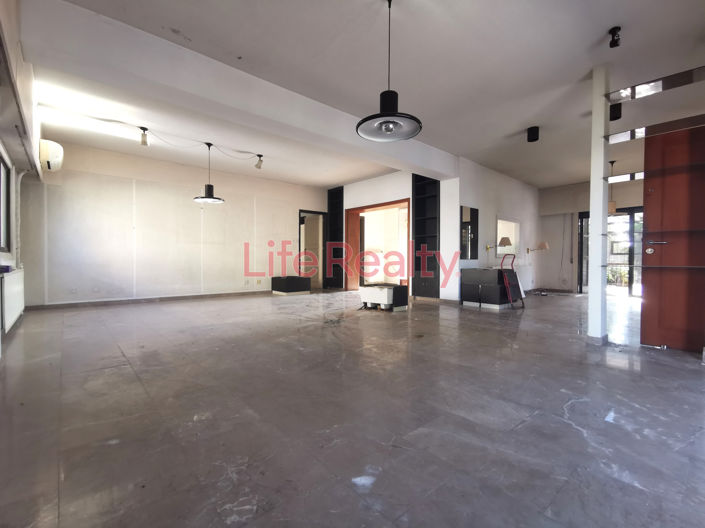 Image No.2-4 Bed House for sale