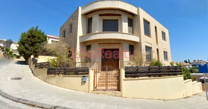 Image No.1-4 Bed House for sale