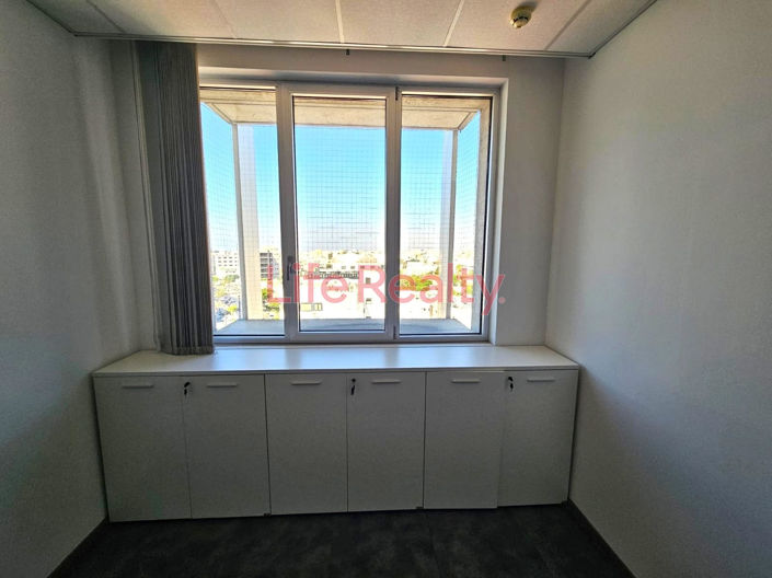 Image No.12-Commercial à vendre à Limassol