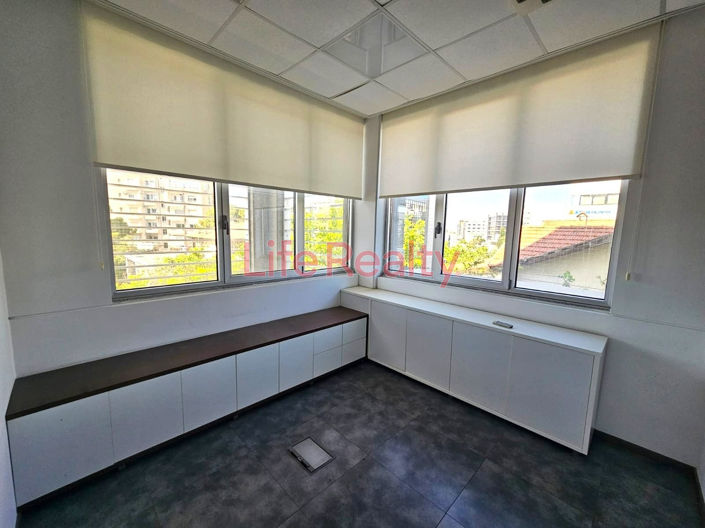 Image No.3-Commercial à vendre à Limassol