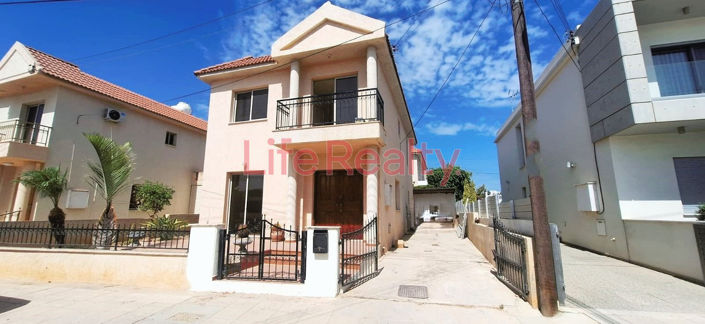 Image No.1-3 Bed House for sale