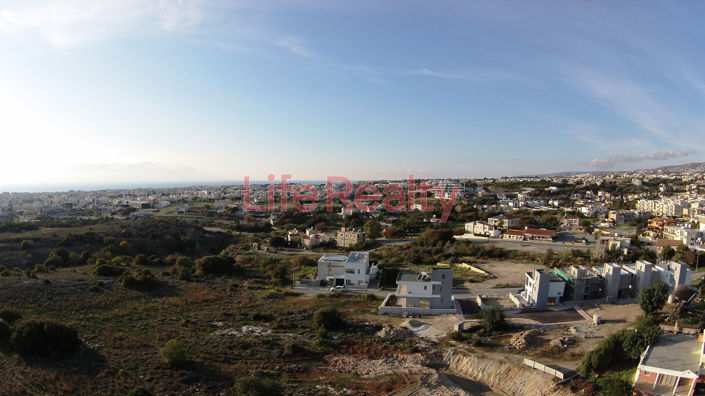 Image No.14-2 Bed House for sale