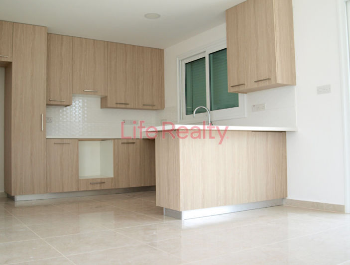 Image No.4-2 Bed House for sale