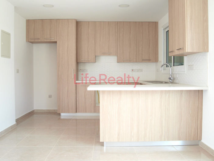 Image No.5-2 Bed House for sale