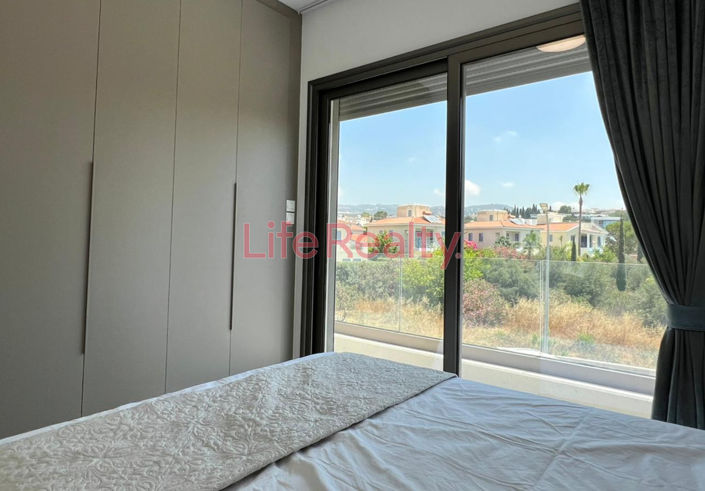 Image No.14-3 Bed House for sale