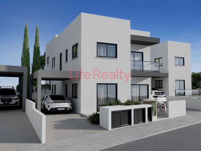 Image No.2-4 Bed House for sale