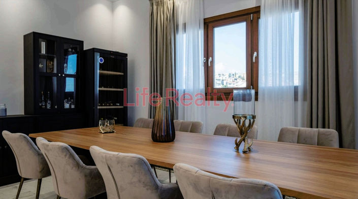 Image No.3-Maison de 6 chambres à vendre à Mouttagiaka