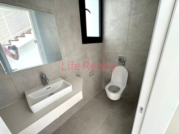 Image No.16-3 Bed House for sale