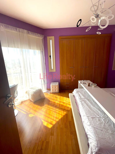 Image No.10-3 Bed House for sale