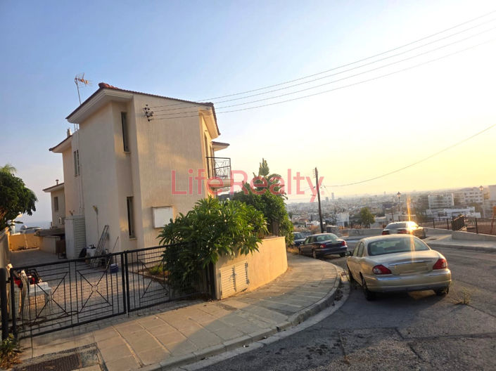 Image No.14-3 Bed House for sale