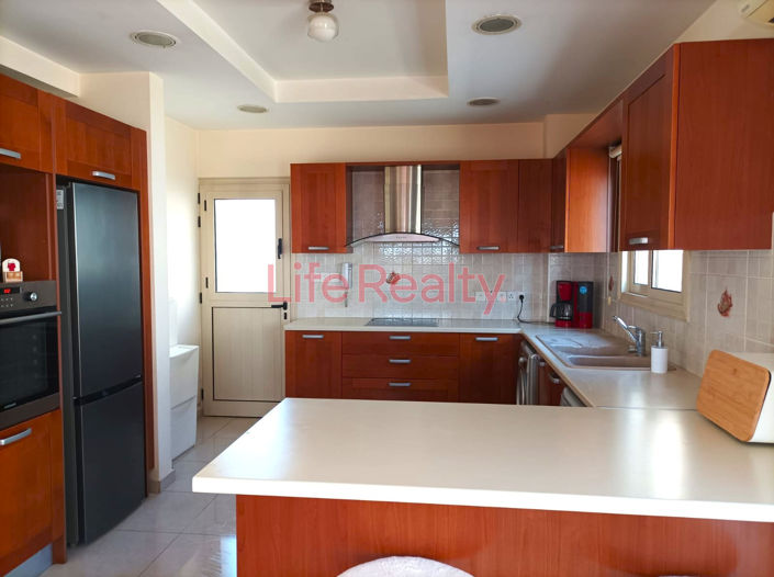 Image No.7-3 Bed House for sale