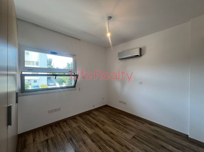 Image No.8-Appartement de 2 chambres à vendre à Agios Athanasios