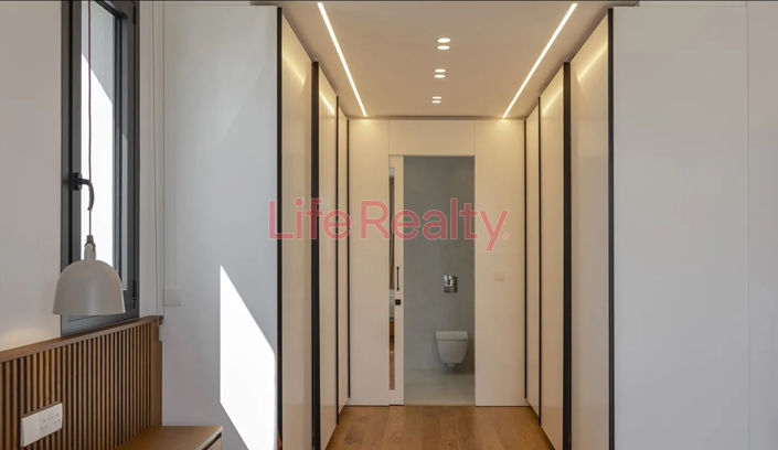 Image No.11-4 Bed House for sale