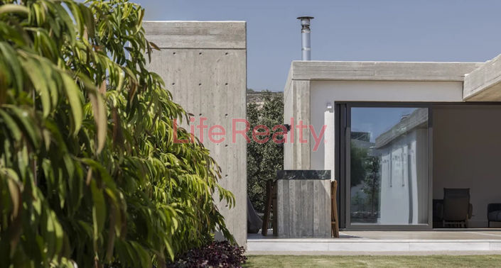 Image No.14-4 Bed House for sale