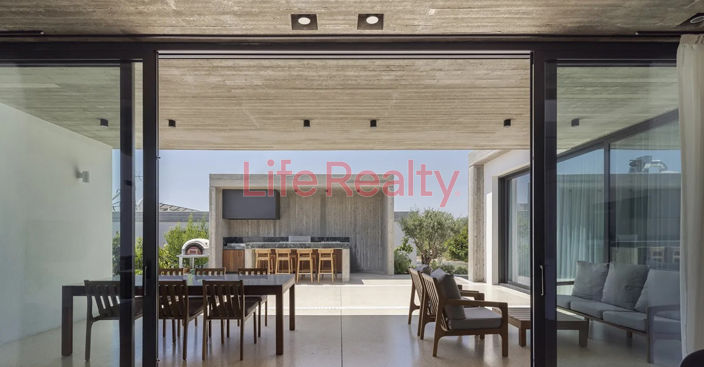 Image No.24-4 Bed House for sale