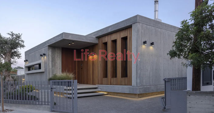 Image No.25-4 Bed House for sale