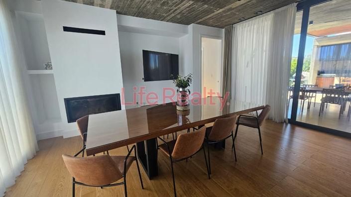 Image No.4-4 Bed House for sale