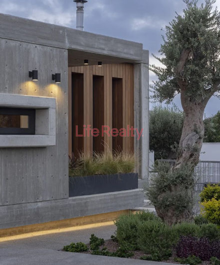 Image No.7-4 Bed House for sale