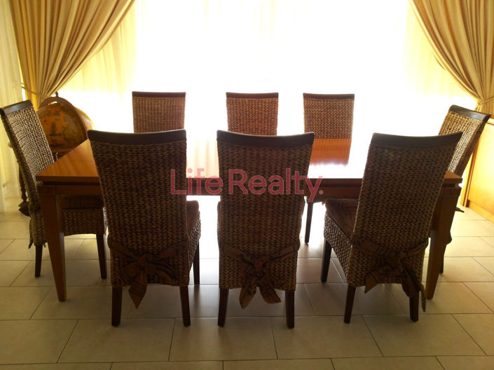 Image No.11-4 Bed House for sale