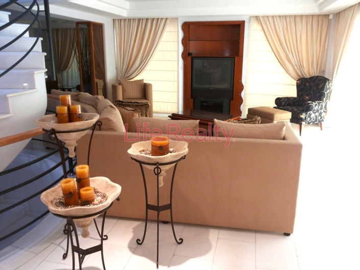 Image No.13-4 Bed House for sale