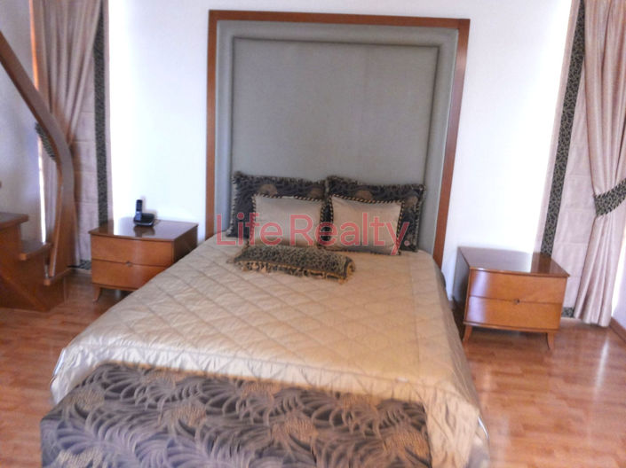 Image No.14-4 Bed House for sale