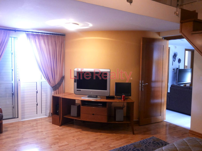 Image No.16-4 Bed House for sale