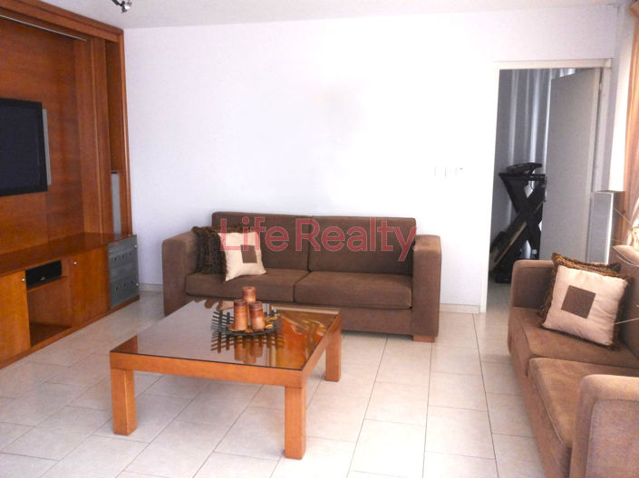 Image No.20-4 Bed House for sale